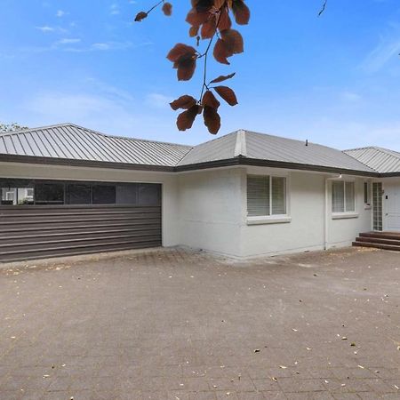 Lakeside Living - Lake Rotorua Holiday Home Bagian luar foto